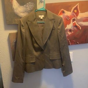 Brown women’s suit jacket